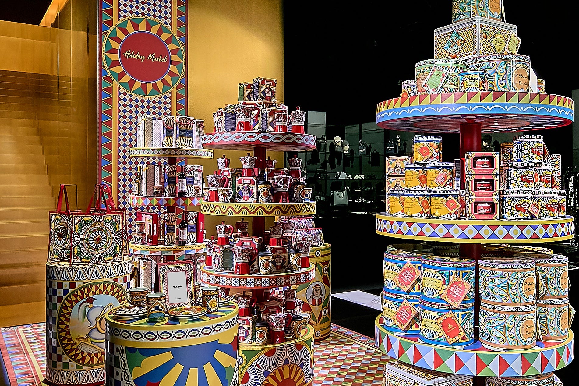 ドルチェ＆ガッバーナ国内3店舗で開催中！華やかなムードに包まれた