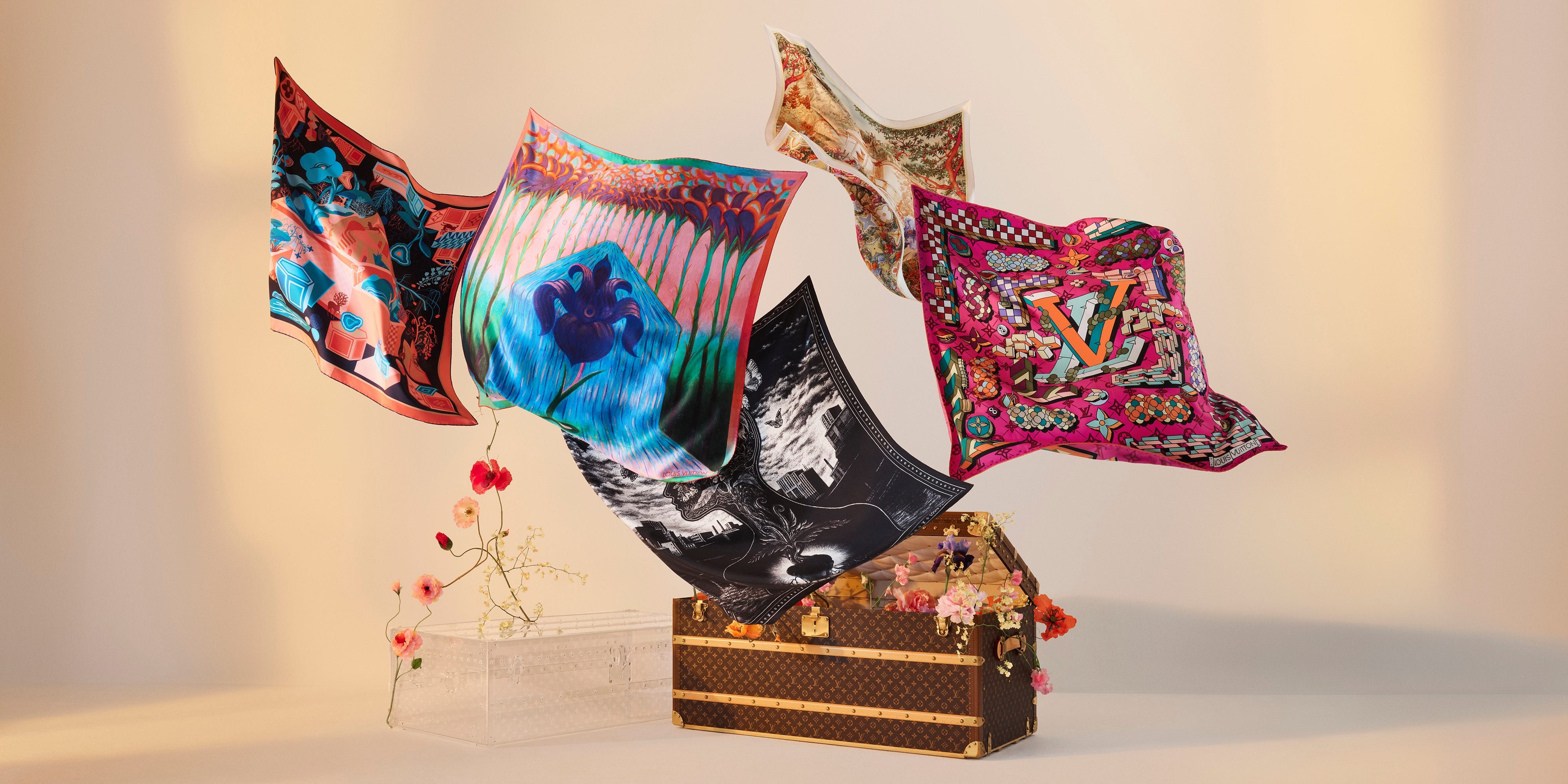 lv-art-silk-square-top-