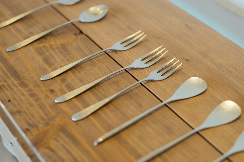 連載「出張くど」2。坂野友紀さんのカトラリーと器。 | 蒜山耕藝