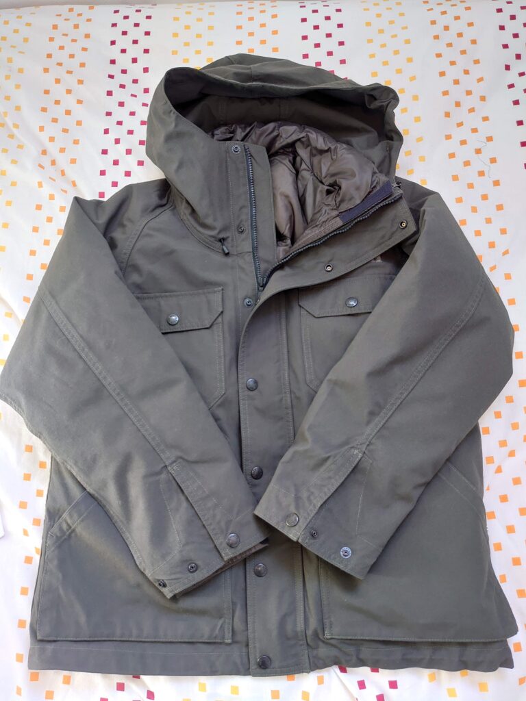 The North Face]冬キャンプの焚き火に最適な ファイアフライマウンテン