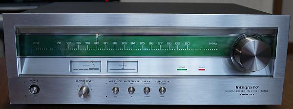 ONKYO Integra T-7