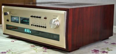 Accuphase T-104