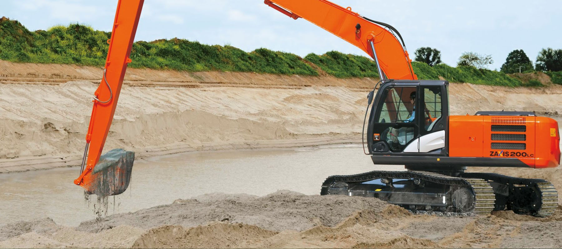 ZX200LC-5G SLF Super long front excavators - HitachiCM Europe