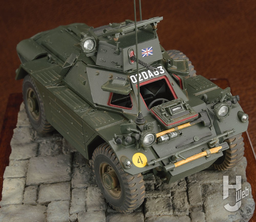 エアフィックス「フェレット装甲車 Mk.2」に内部インテリアを
