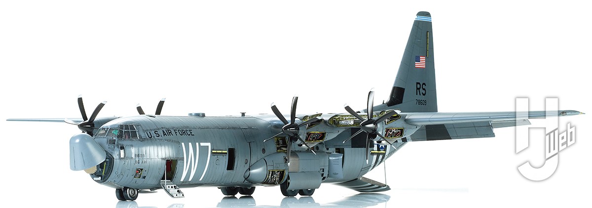 軍用輸送機「C-130J-30」の最新キットをとことん遊び倒す！【ズベズダ