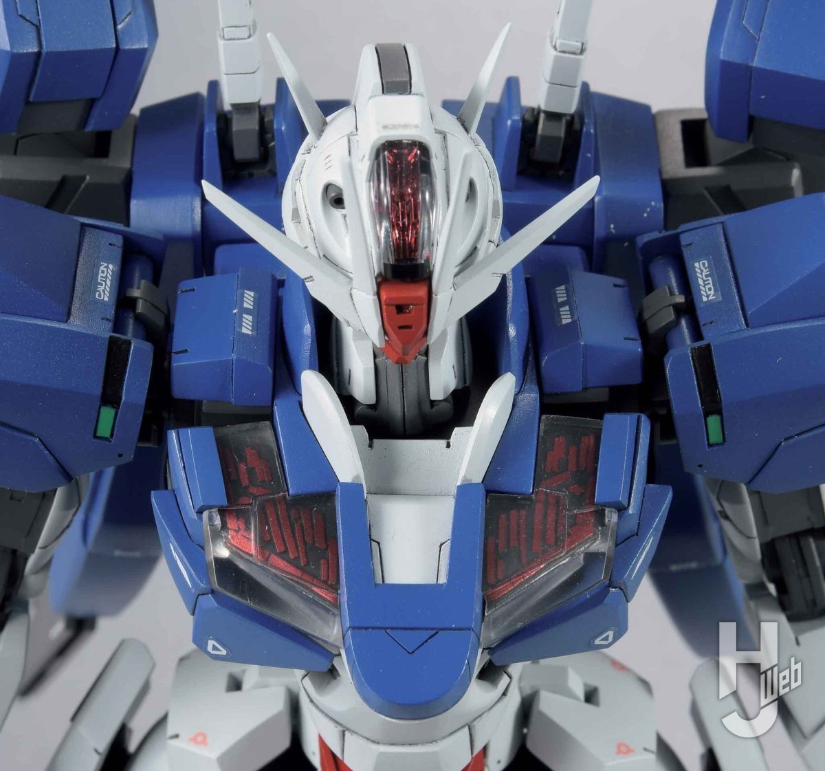 1/100で改修型エアリアルをスクラッチ!! パテとプラ板でギミックを完全