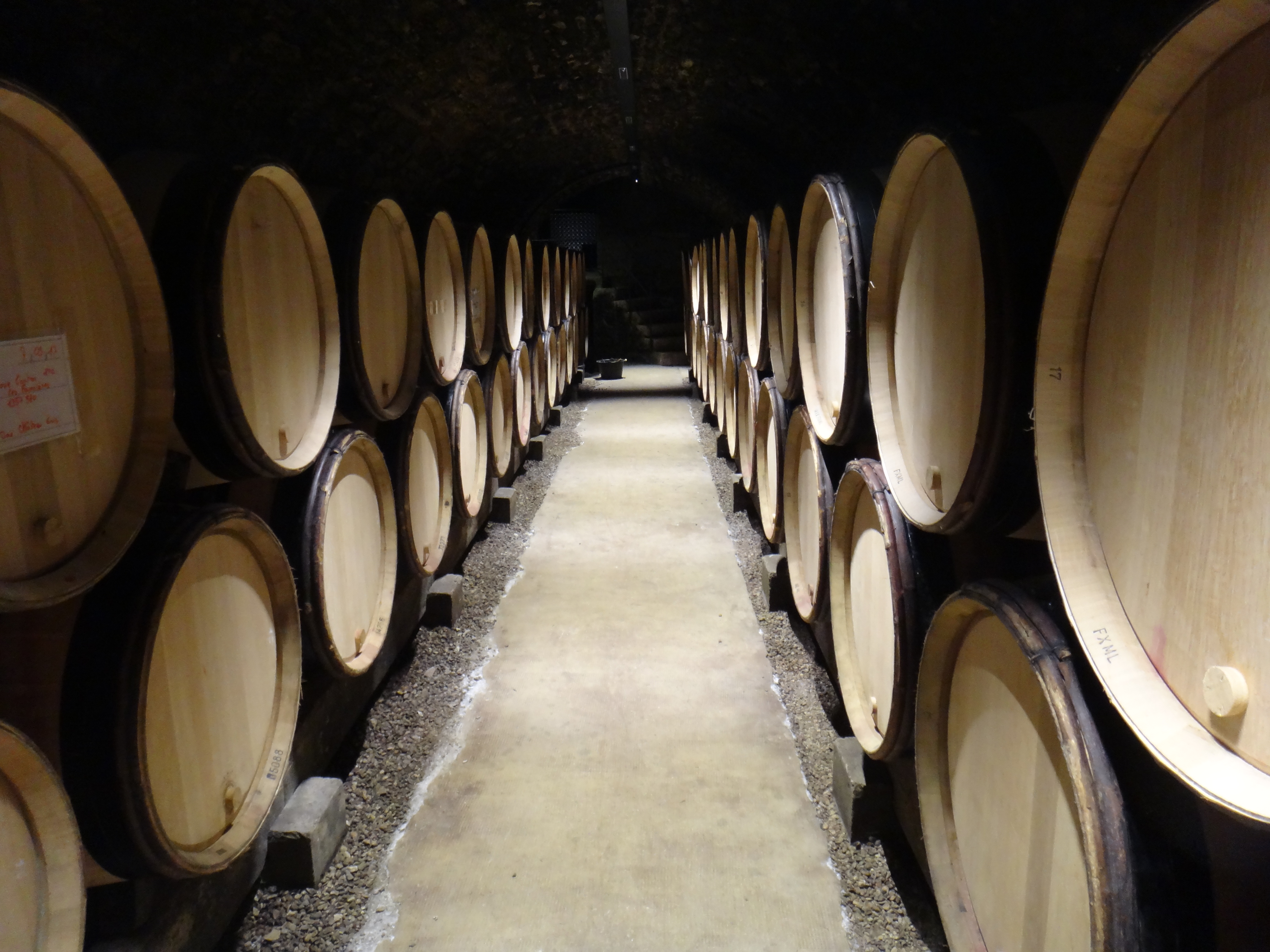 よく聞くワインの樽香（たるこう）とは、ブルゴーニュワインのほとんど