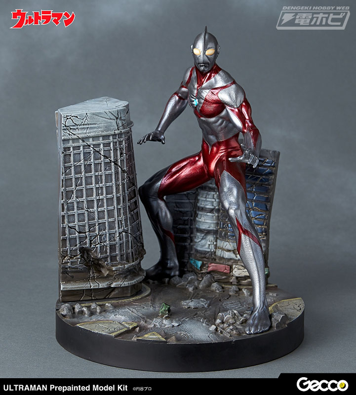ウルトラマン」を驚きの新解釈で彩色済みガレージキットとして