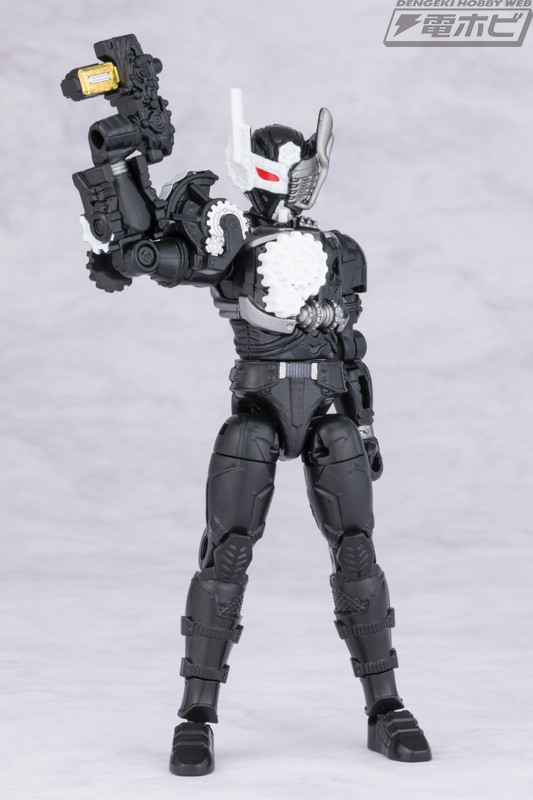 仮面ライダービルド』スマホウルフを筆頭に、仮面ライダーローグ