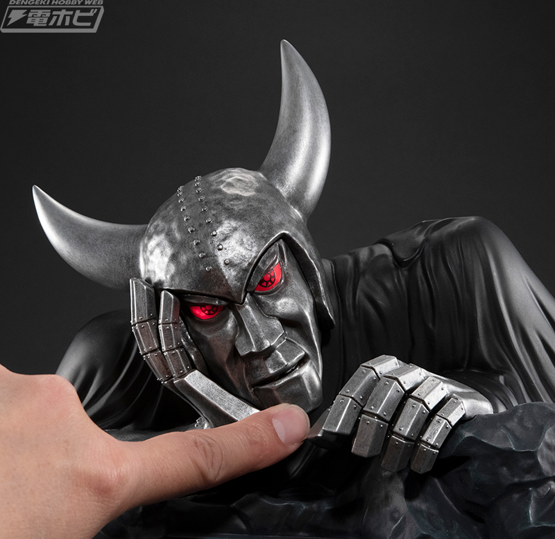 LED内蔵で瞳が鋭く光る!!『仮面ライダーX』キングダークがあの印象的な