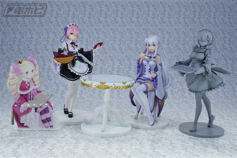 Re:ゼロから始める異世界生活』お茶会を楽しんでいるラムがエミリアに