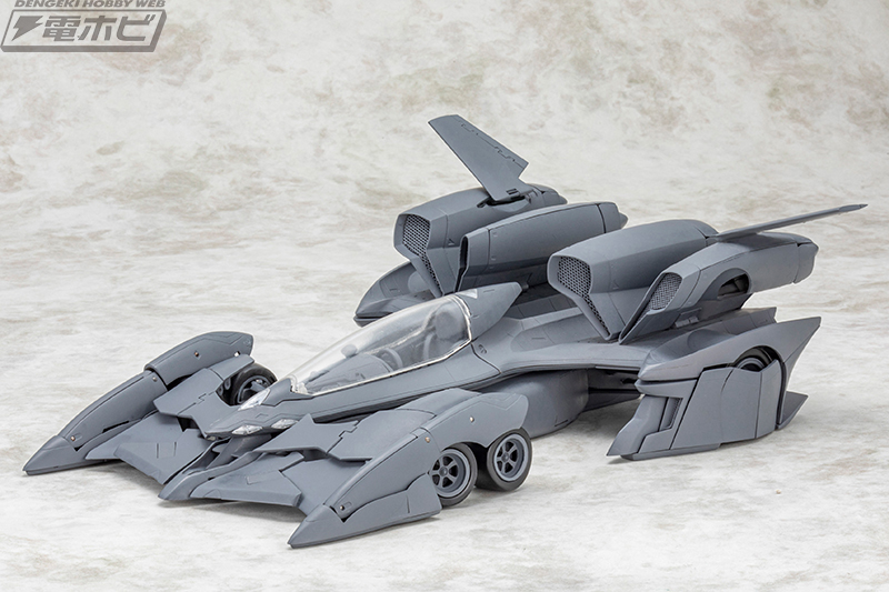 圧巻の5段階変形を差し替えなしで完全再現！『新世紀GPXサイバー