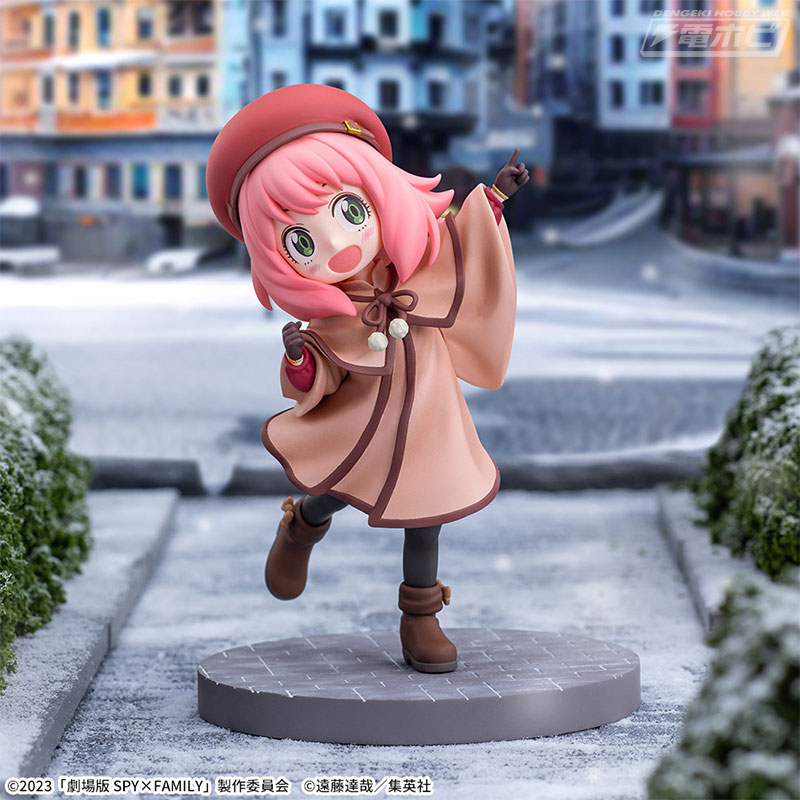 劇場版 SPY×FAMILY CODE: White』からお出かけ衣装の「アーニャ