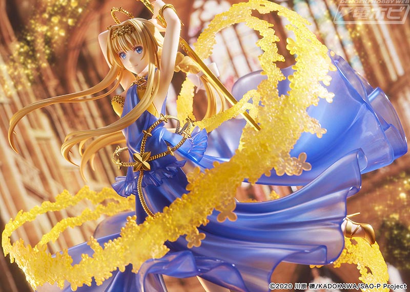 ソードアート・オンライン』迫力あるクリスタルドレス姿のアリスの