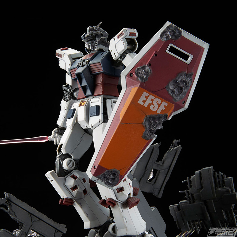 機動戦士ガンダム サンダーボルト』最終決戦時のフルアーマー