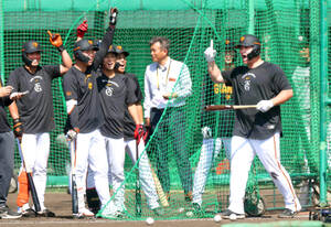 巨人】岡本和真の誕生日を祝う「誕生祭」をオンラインストアとG