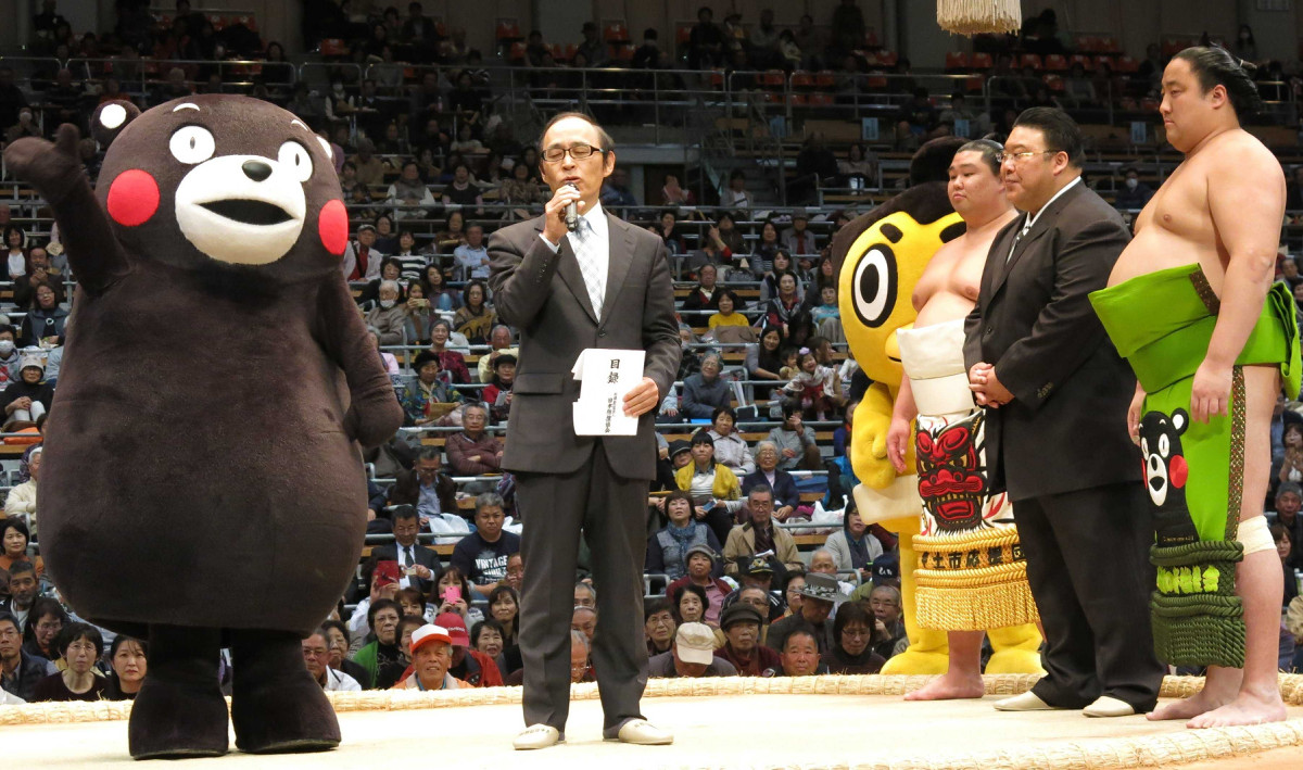 くまモンが熊本出身初Vの正代を祝福「感動したモーーーン！ みごと