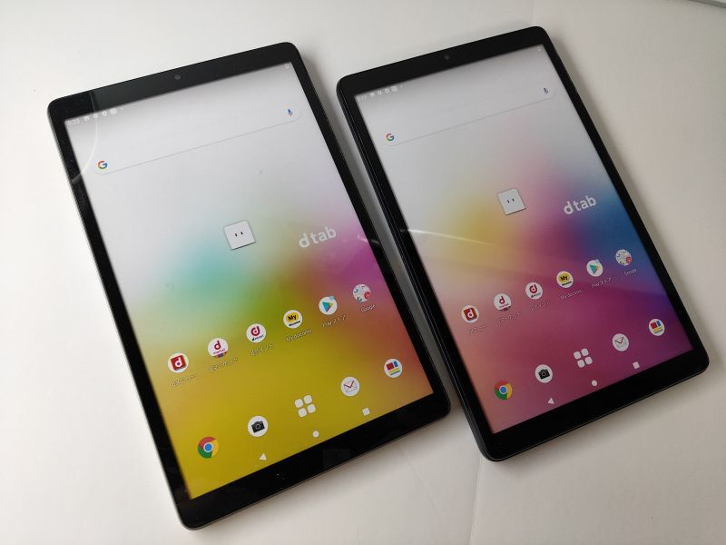 NTTドコモ d－42A dtab Compact モックアップ 2色