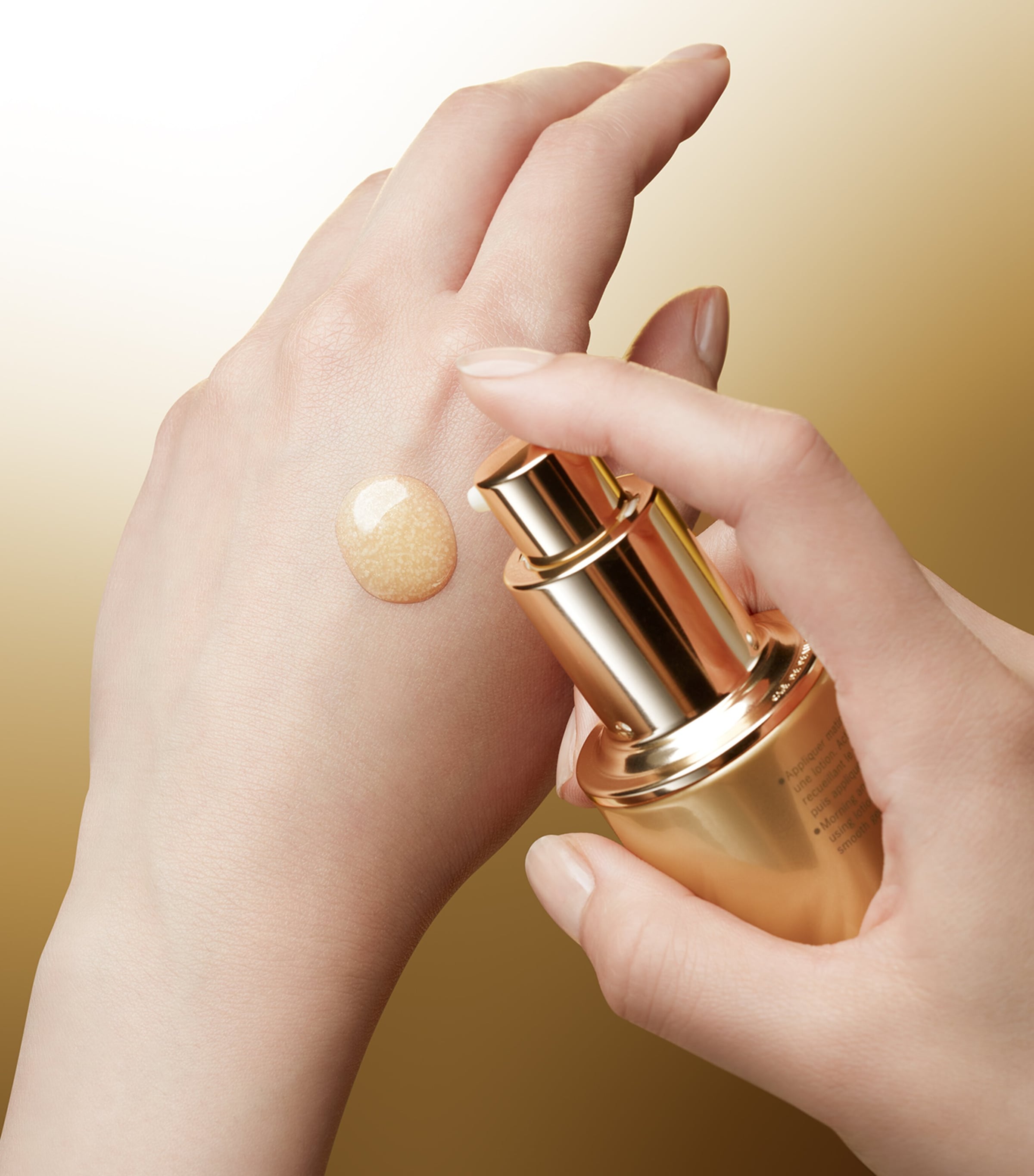 Clé de Peau Beauté Precious Gold Vitality Serum (40ml) | Harrods UK