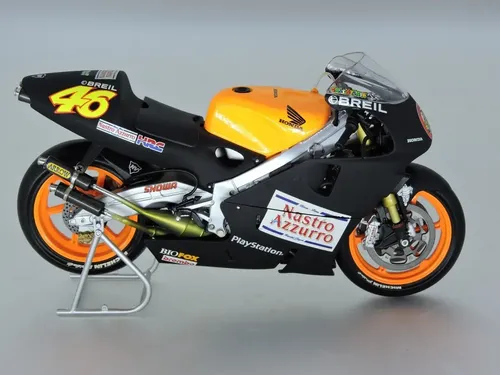 Minichamps Valentino Rossi Honda Nsr500 Test Bike 2000 Ed Li