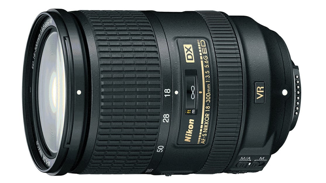 Nikon AF-S DX Nikkor 18-300mm f/3.5-5.6G ED VR Review | PCMag