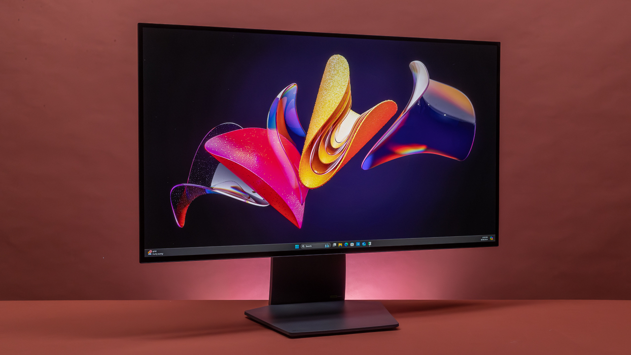LG 32-Inch UltraGear OLED Gaming Monitor (32GS95UE-B) Review | PCMag