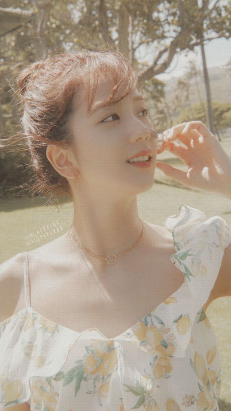 JISOO BLACKPINK SUMMER DIARY WALLPAPER