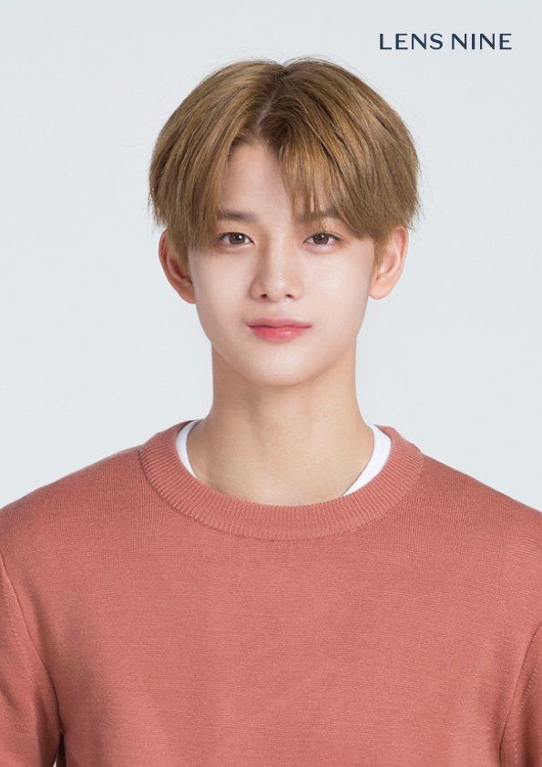 Wanna One X Lens Nine