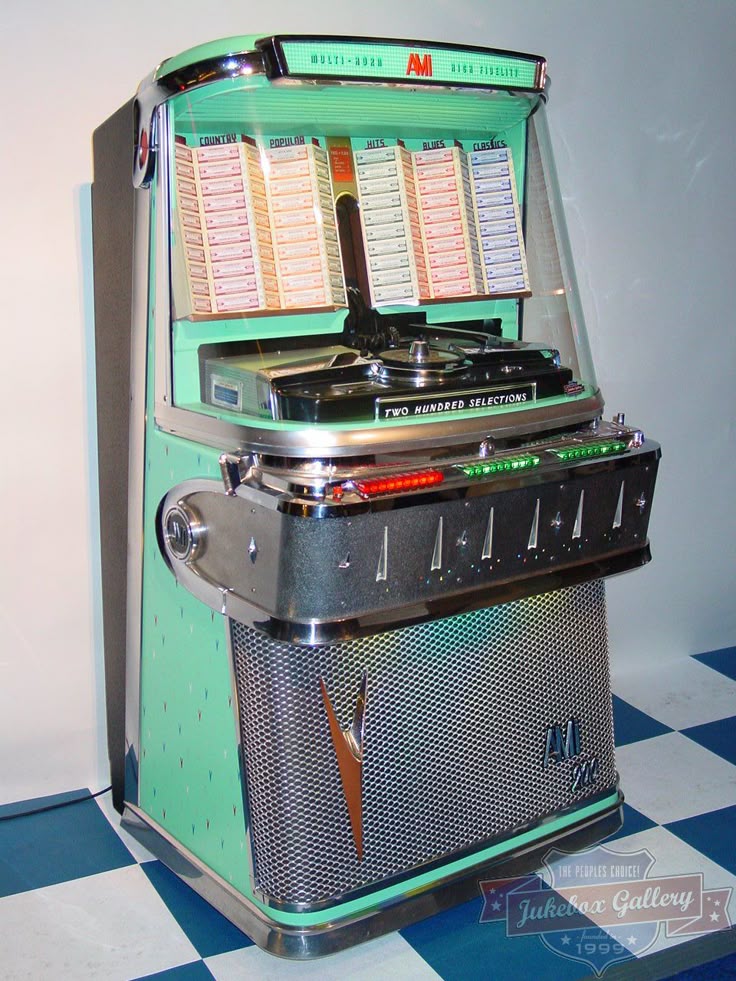 Épinglé par Denny Griffin sur Jukeboxes | Juke box, Objets vintage