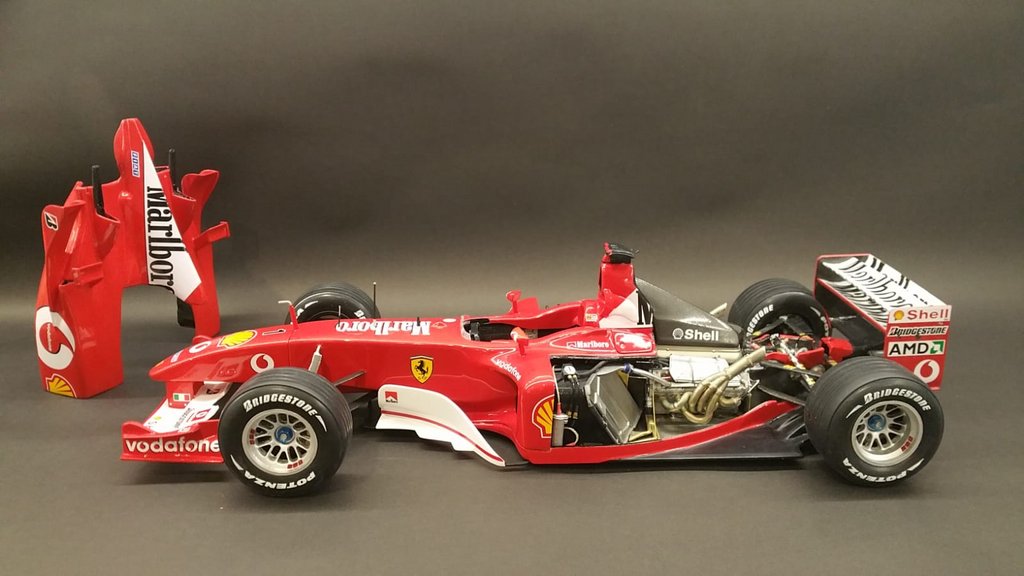 1/12 Revell Ferrari F2002 - International Scale Modeller
