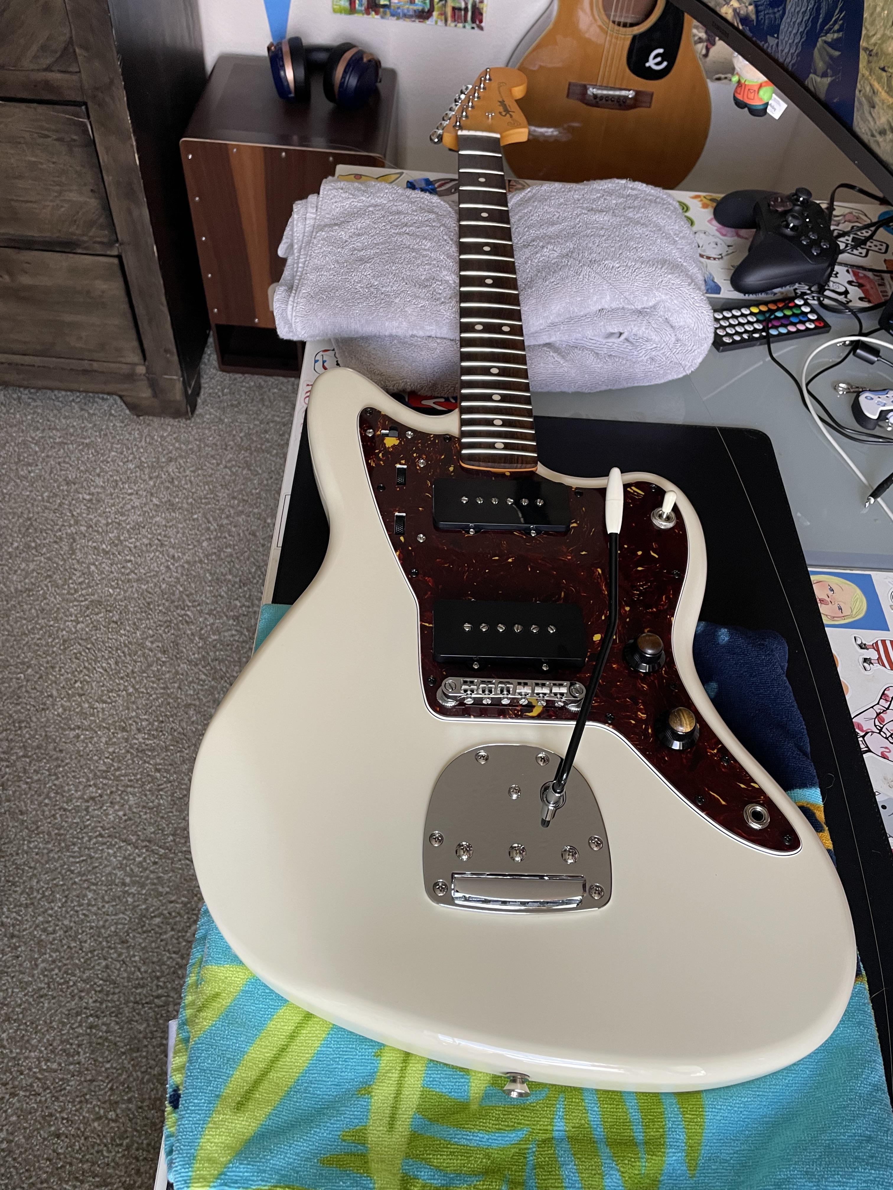 Clay” dot and fender logo on MIJ Squier neck. : r/fender