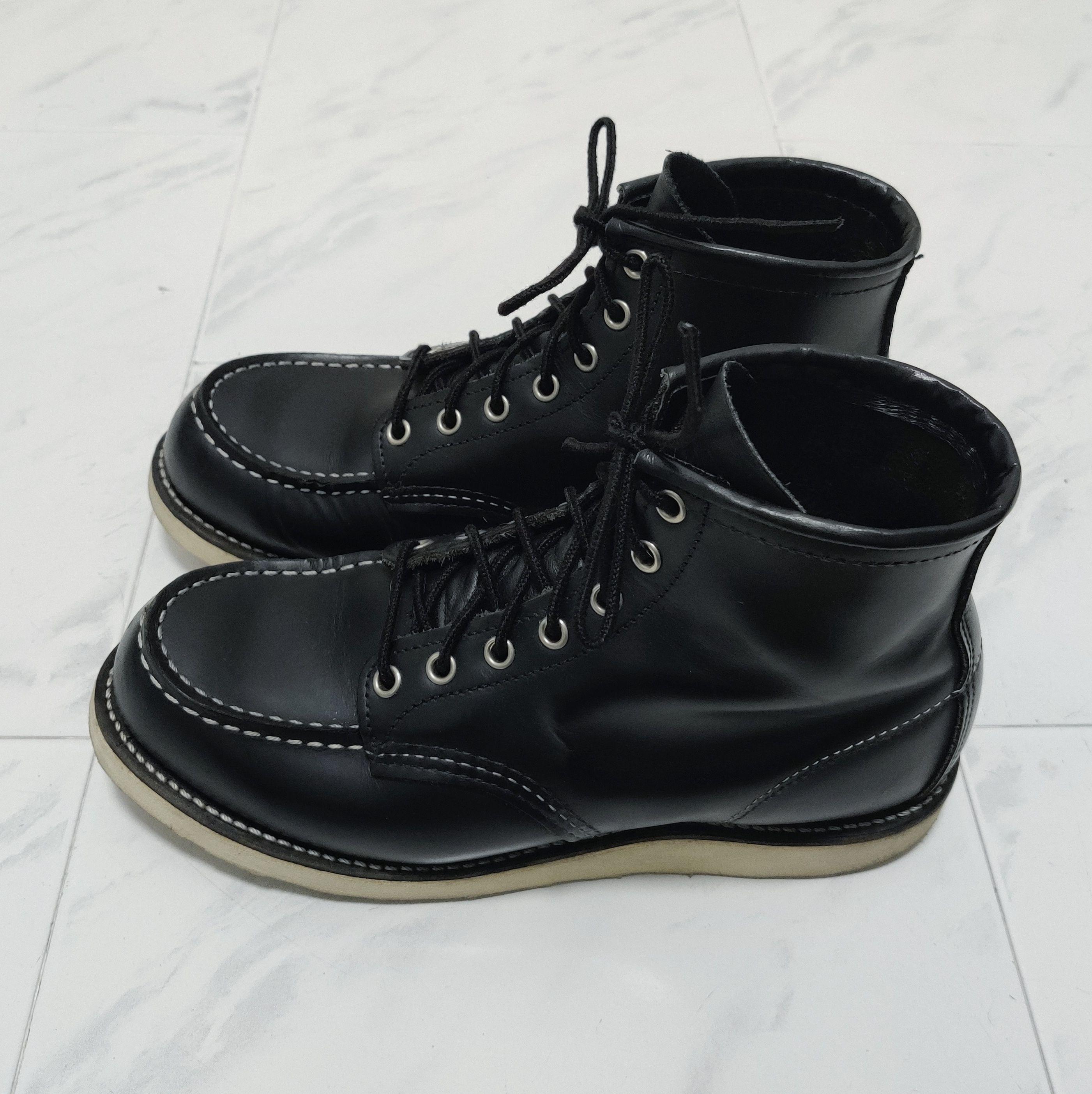 My first pair of Red Wing. Still breaking them in after 1 month