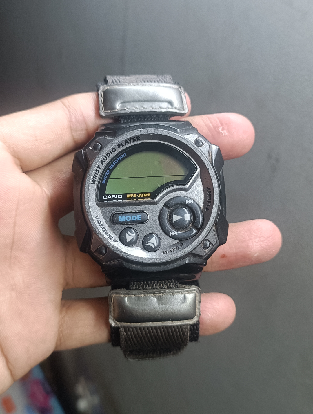 WMP 1をどうやって充電するの？ : r/casio