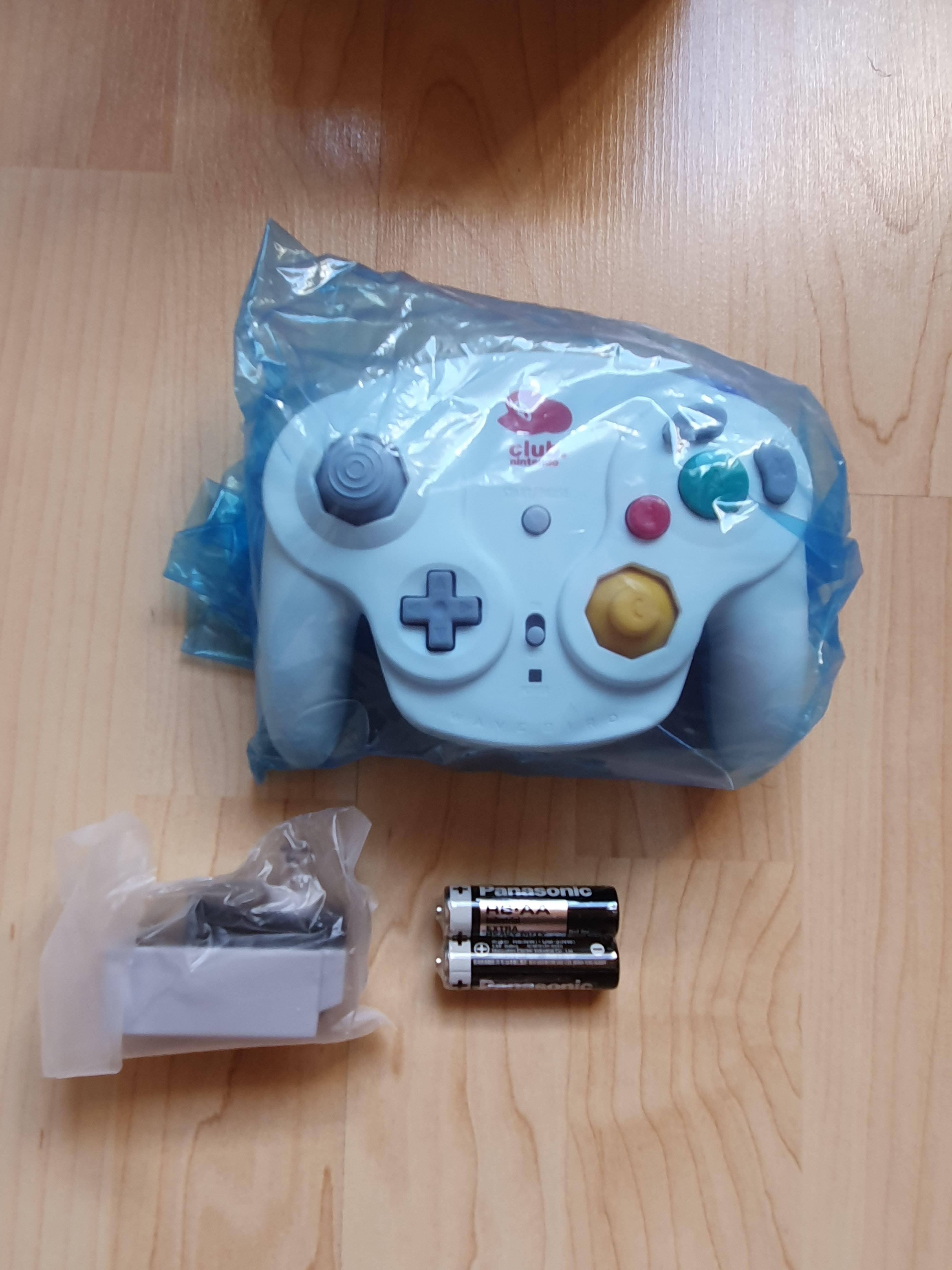 未使用のクラブニンテンドー ゲームキューブ ウェーブバード