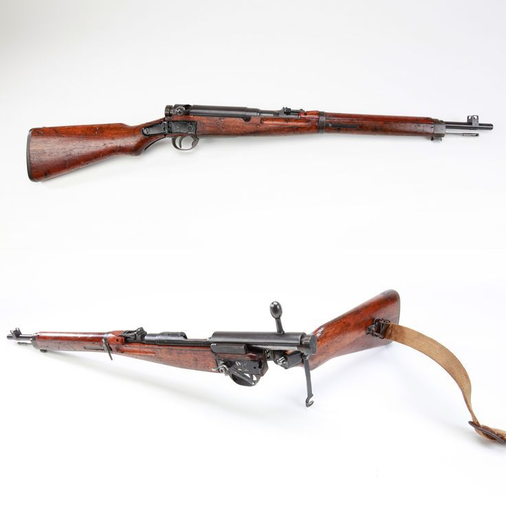 日本の1型折りたたみ式ボルトアクション空挺ライフル。これらは