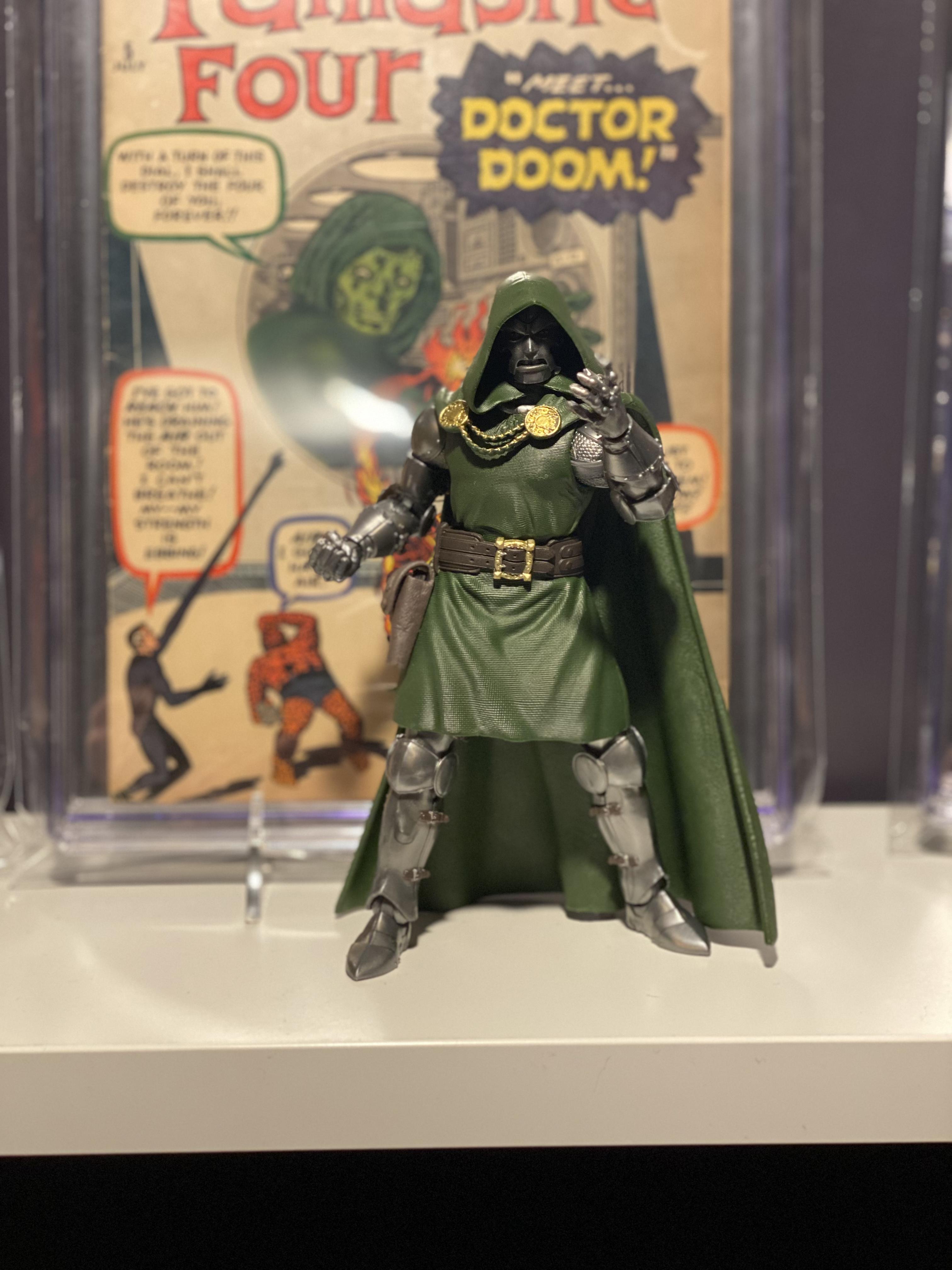 ドクター・ドゥームは俺のお気に入りのマーベルレジェンドだよ : r