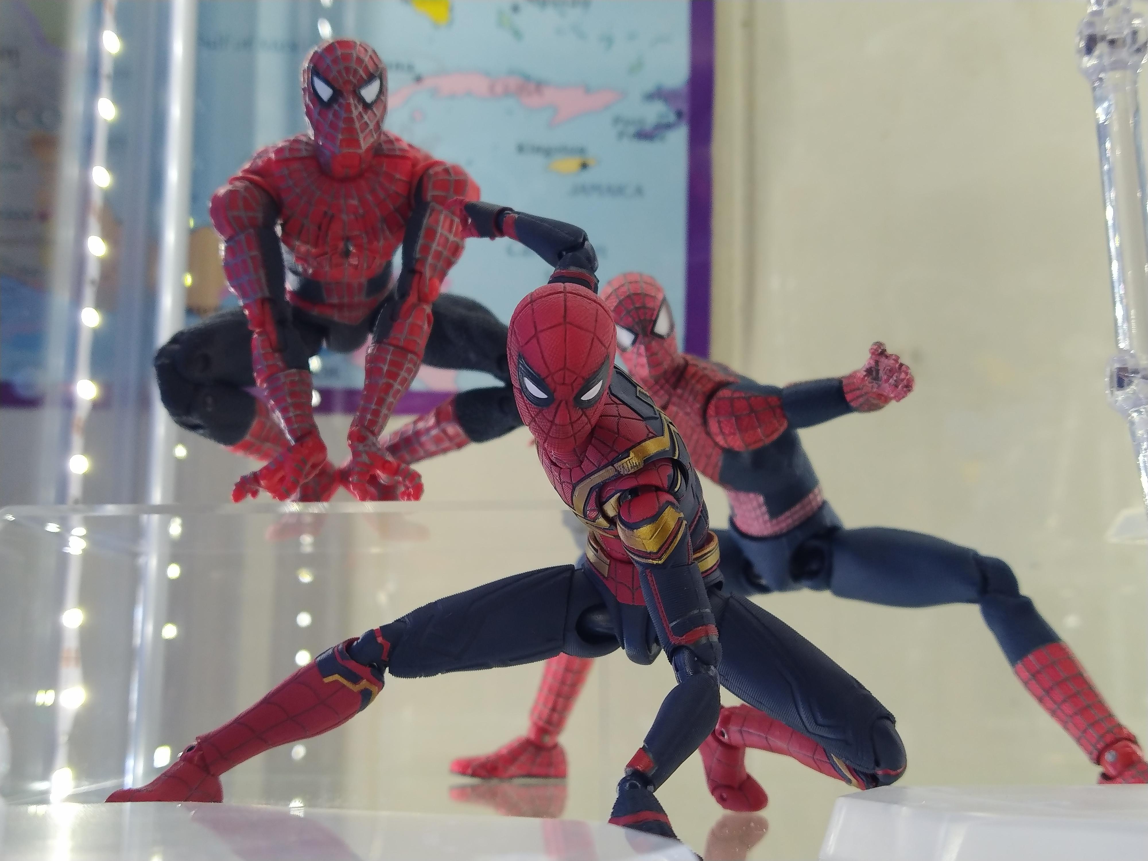 マフェックスのハンドとヘッドが付いたインテグレーテッドスーツの