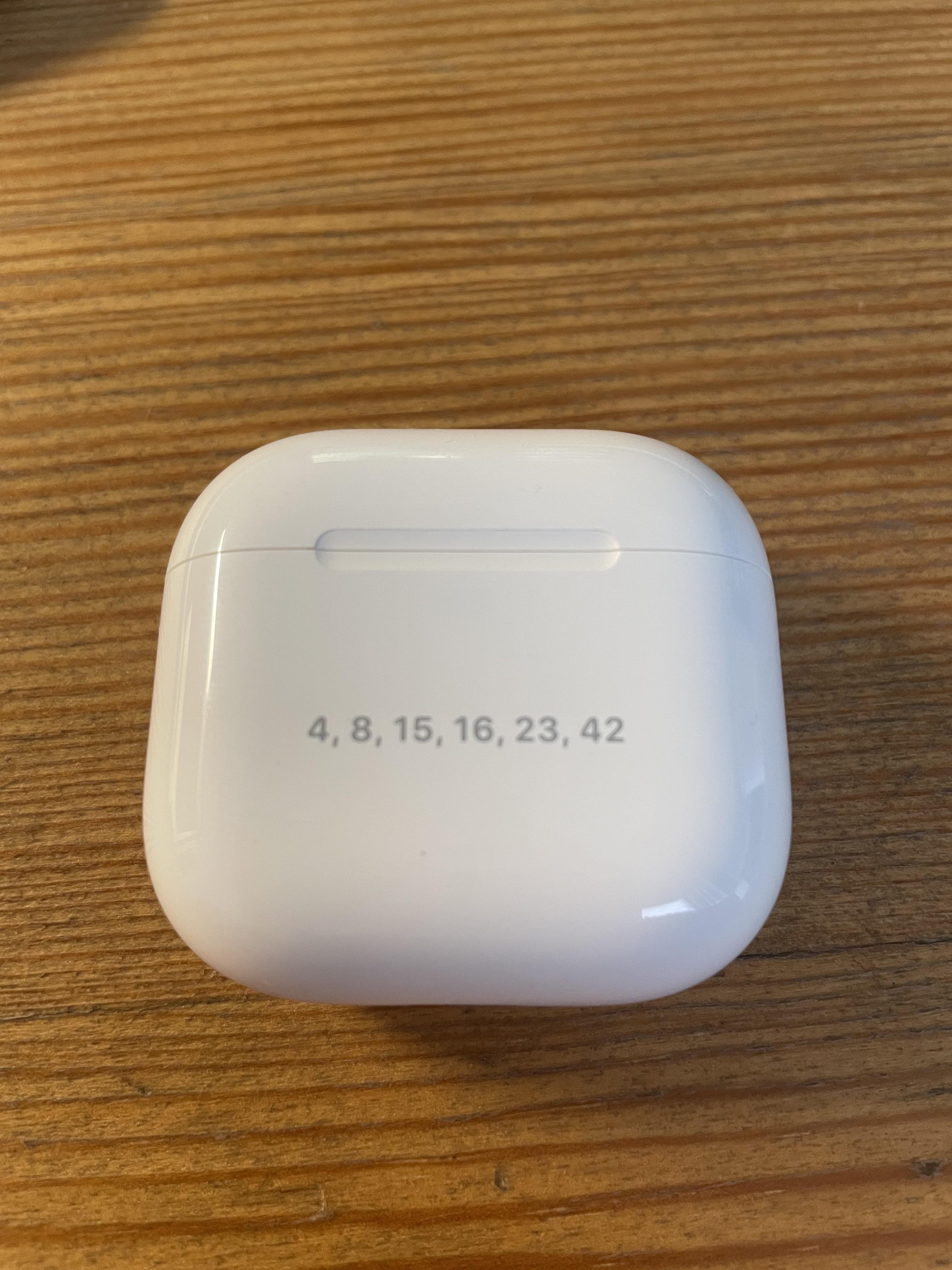 紛失 - AirPod の刻印 : r/lost