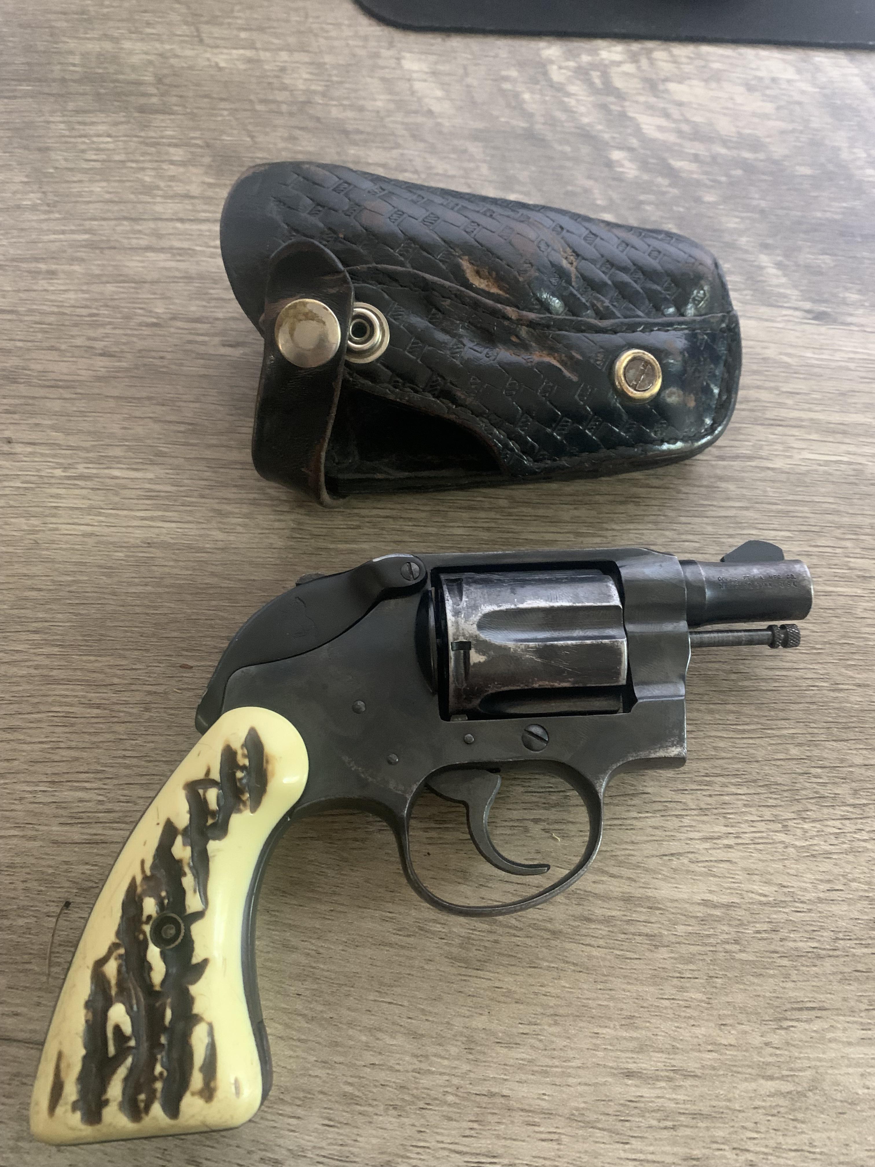 最近、このコルト・ディテクティブ・スペシャルを受け継いだんだ