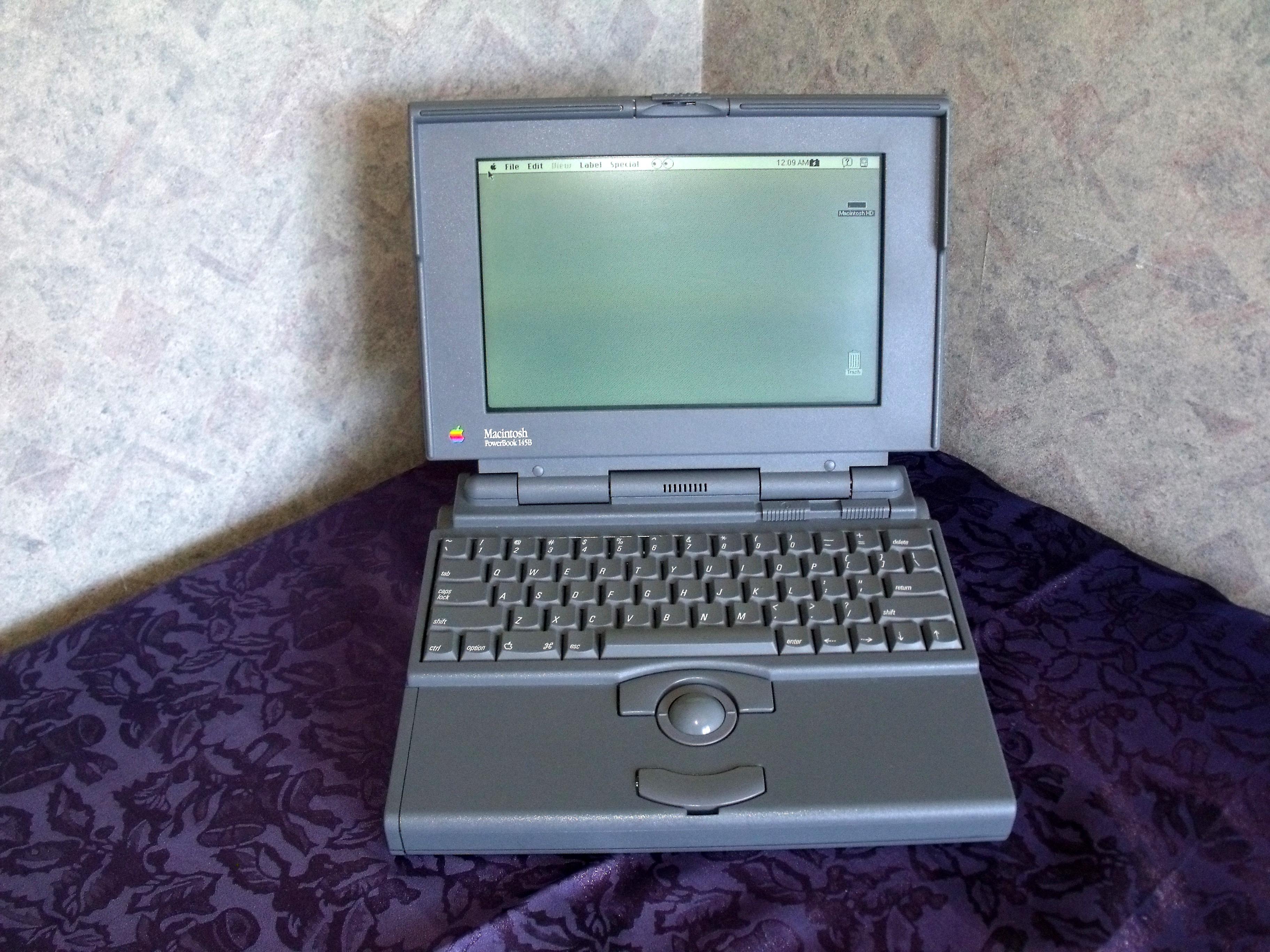 Apple Powerbook 145b : r/VintageApple