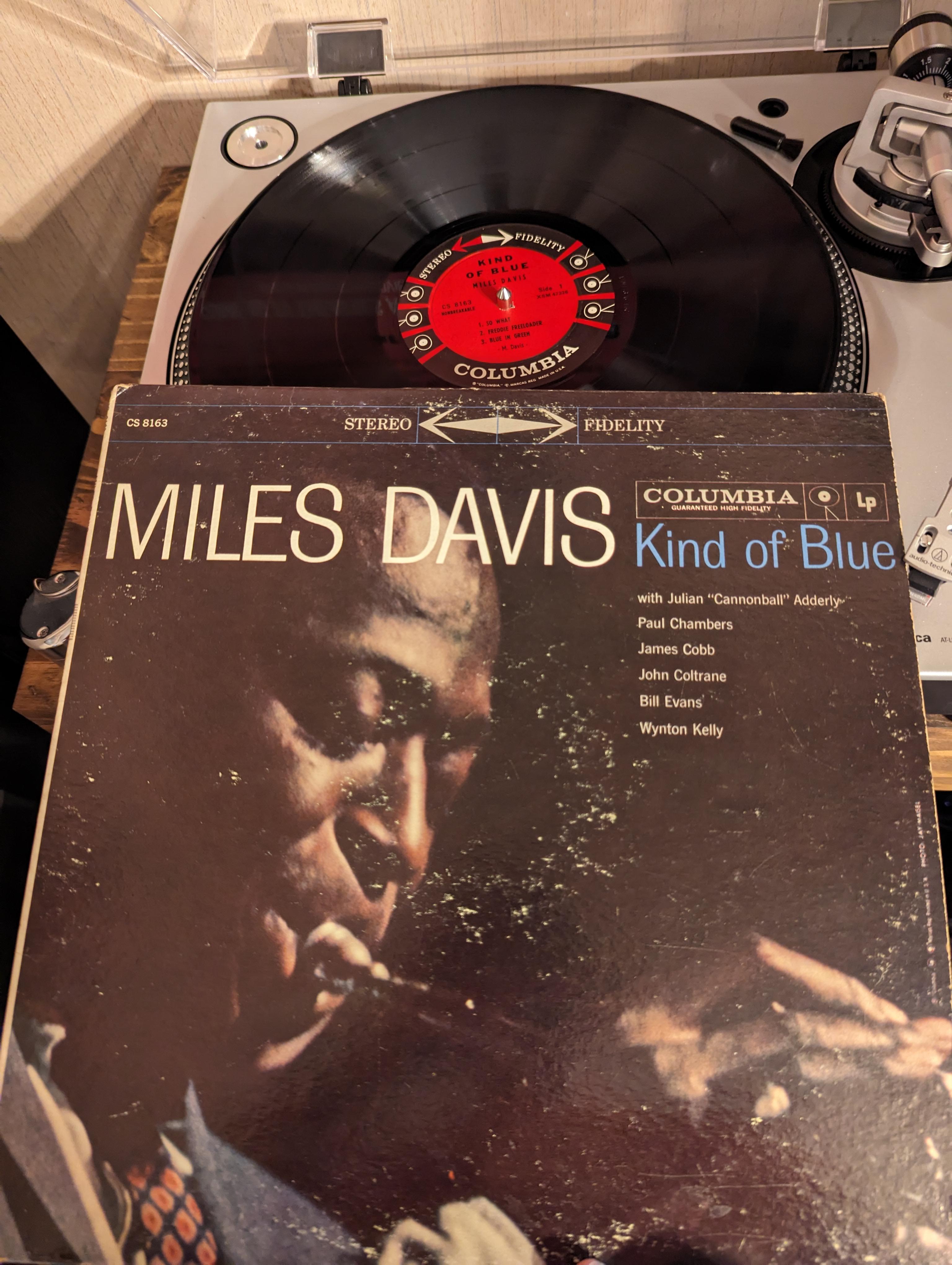 地元のトレードショップで、ステレオのコロンビア6眼マイルス