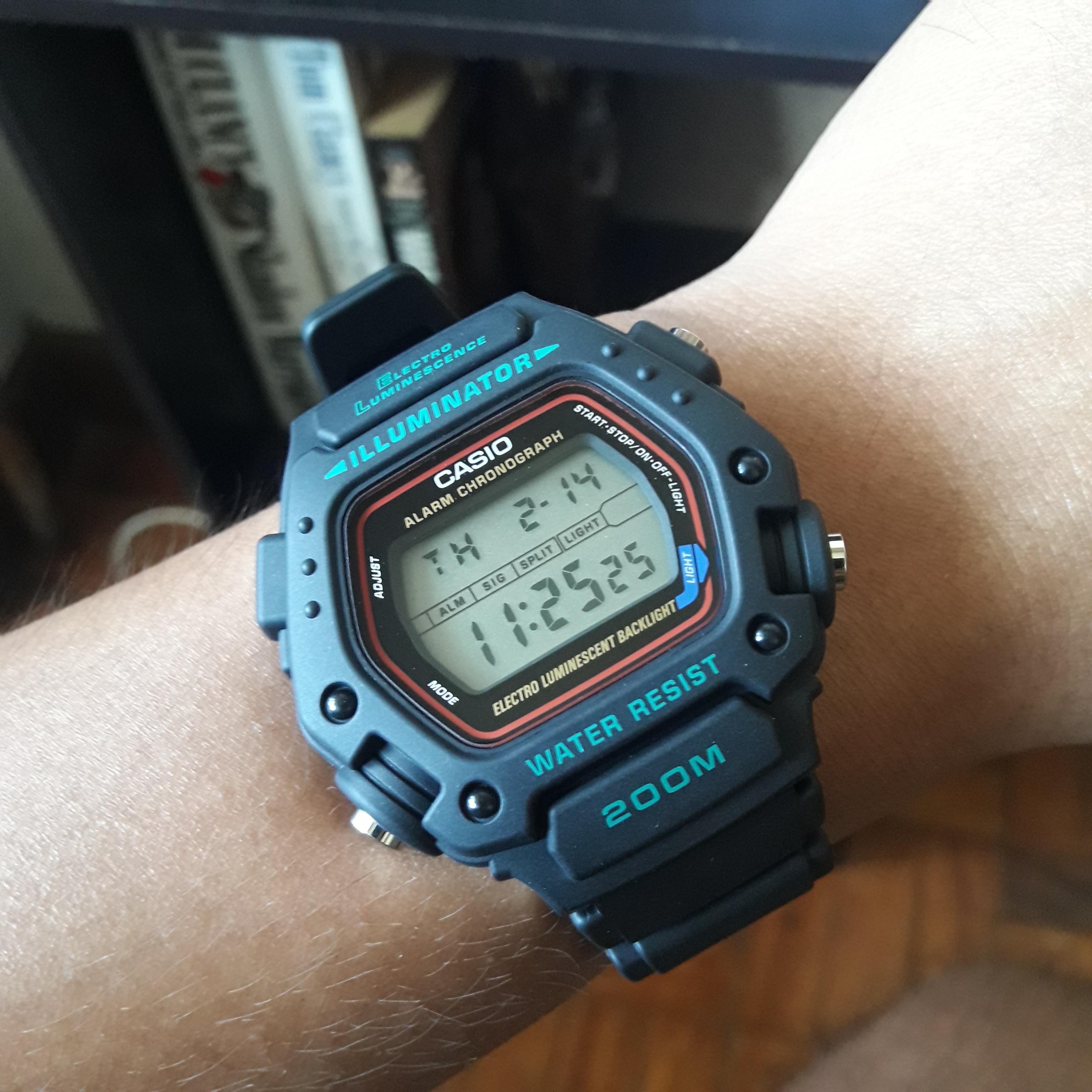 DW-290が生産終了だって知って、すぐに一つ買ってカシオのコレクション