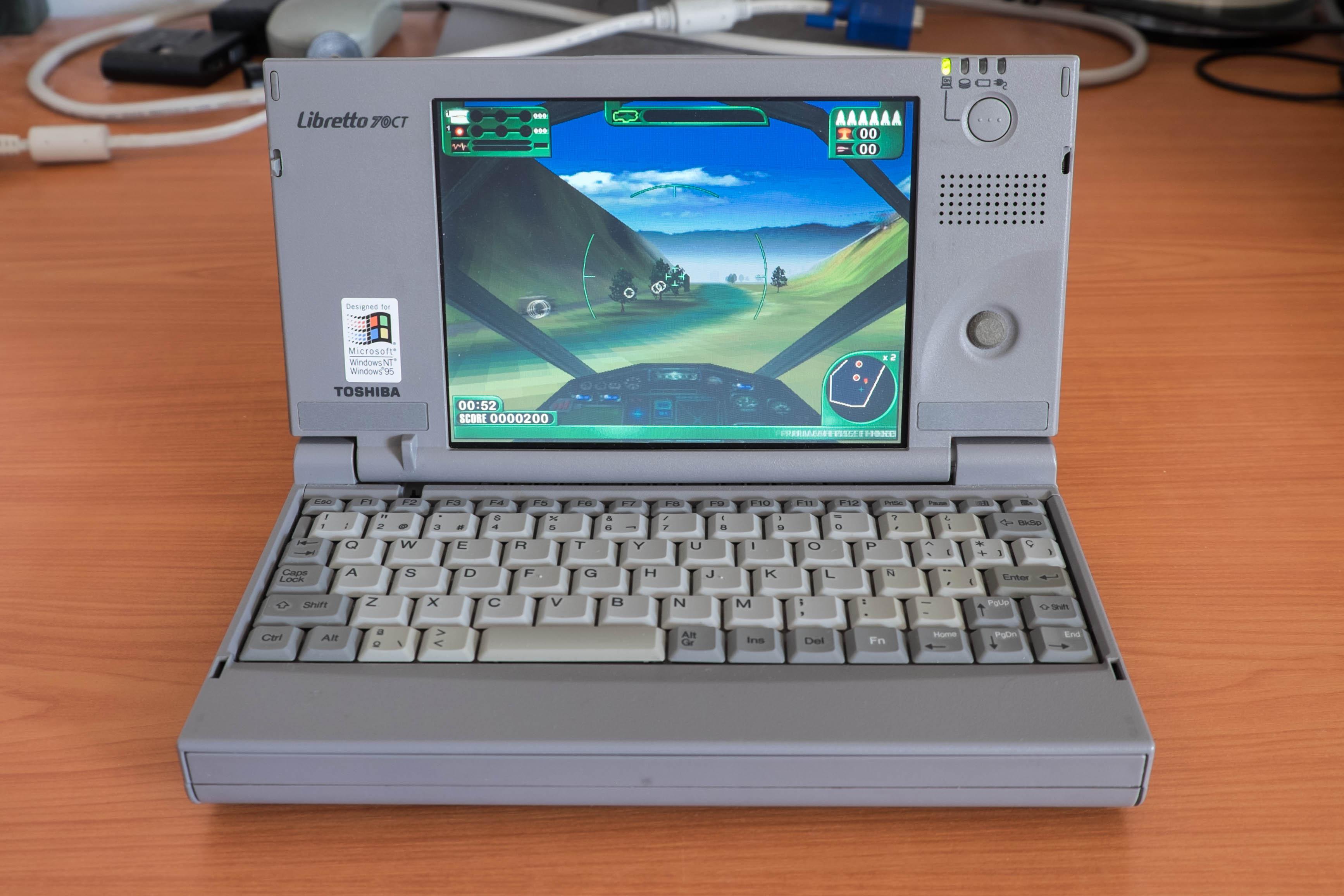 Toshiba Libretto 70CT as a DOS gaming machine, it's sad it lack L2