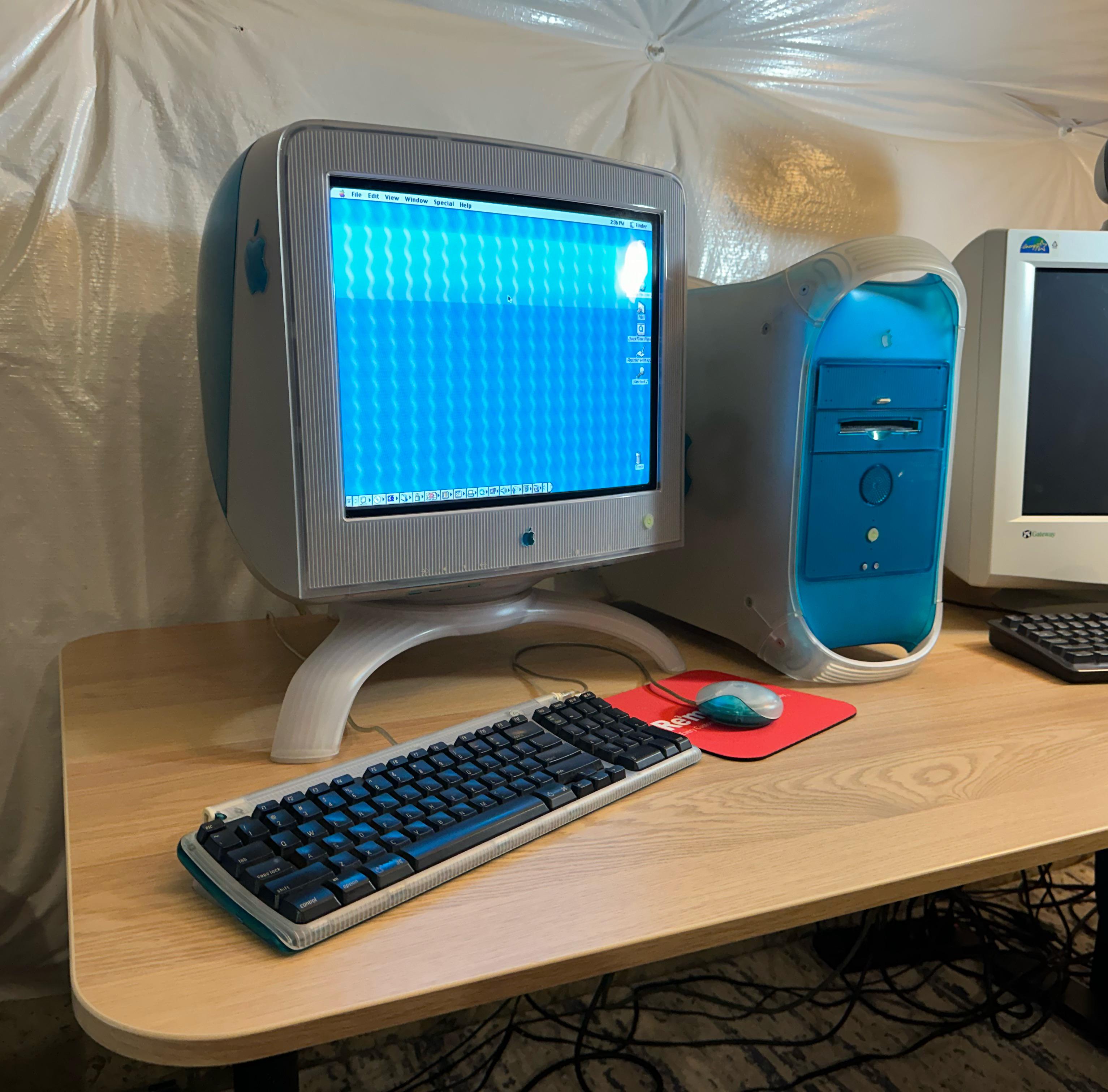 PowerMac G3 + Studio Monitor : r/VintageApple