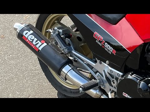 Kawasaki GPZ900R devil muffler running sound - YouTube