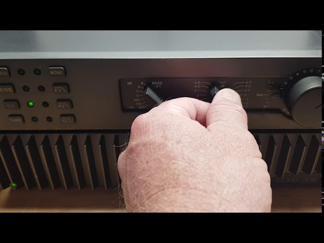 Quad 34 Pre-Amplifier and Quad 306 Power Amplifier - YouTube