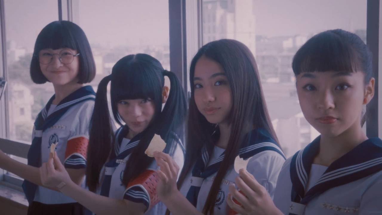 はみ出しMV］ 【学校行けやあ゛】 新しい学校のリーダーズ - YouTube