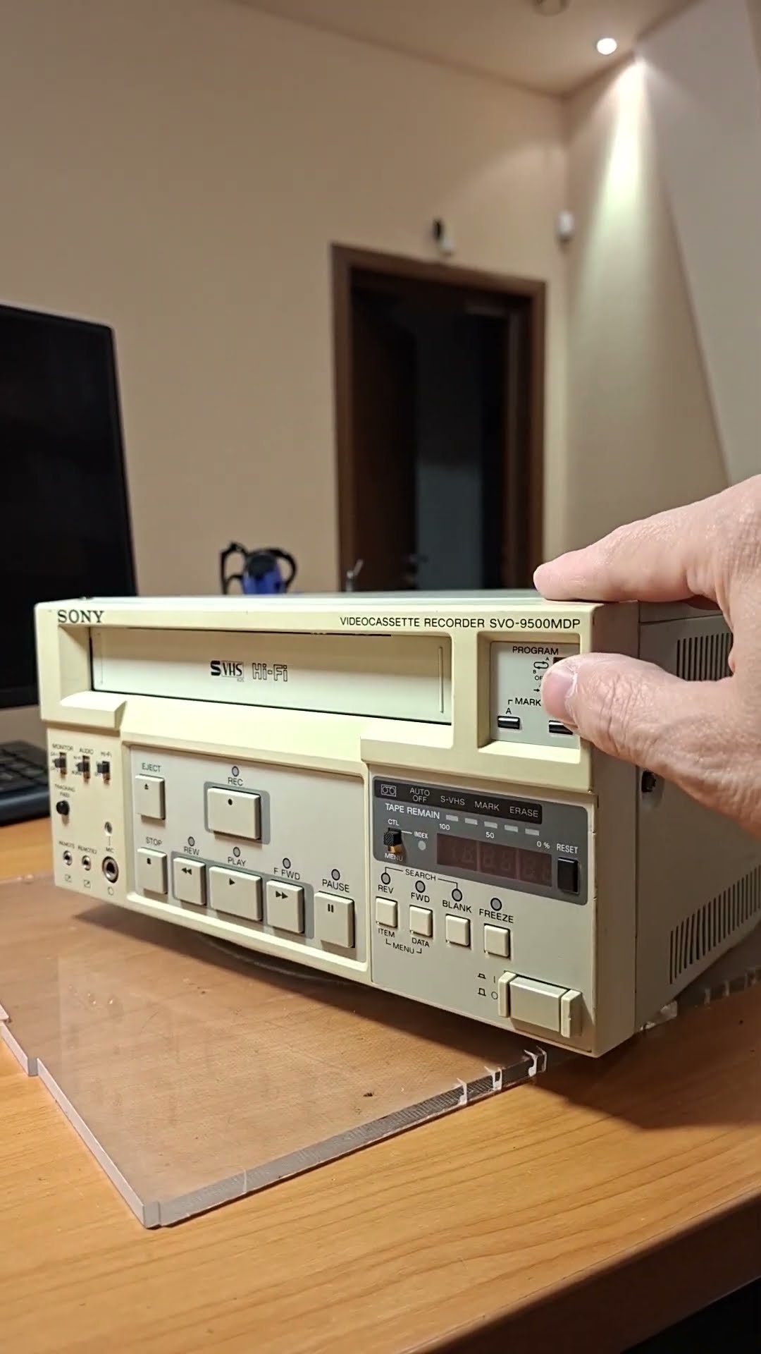 S-VHS VCR SONY SVO-9500MDP - YouTube