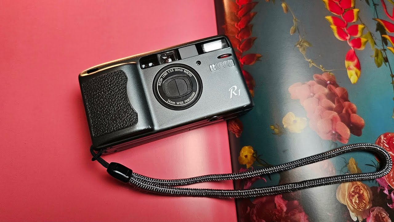 I Really Wanted To Love This Camera | Ricoh R1 - YouTube