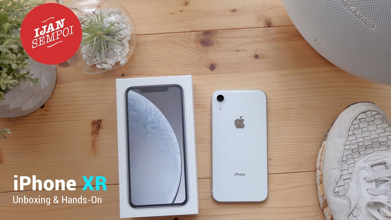iPhone XR 128GB White Color - (Unboxing & hands-On) - YouTube